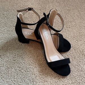 Black Girl’s Dress Shoe Size 3